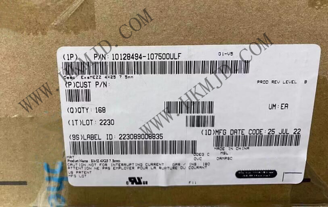 安費諾 10128494-107500ULF ExaMEZZ? 夾層式連接器，引領(lǐng)高速連接新時代